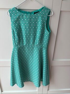Tahari Teal and White Sleeveless Dress